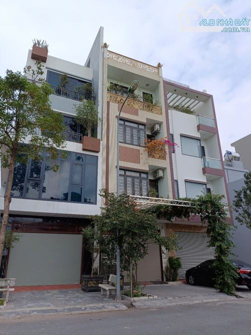 Nhà MP - Nguyễn Văn Năng - TT Đông Hưng,vị trí đẹp,kinh doanh,DT:90m,Giá:8,2 tỉ