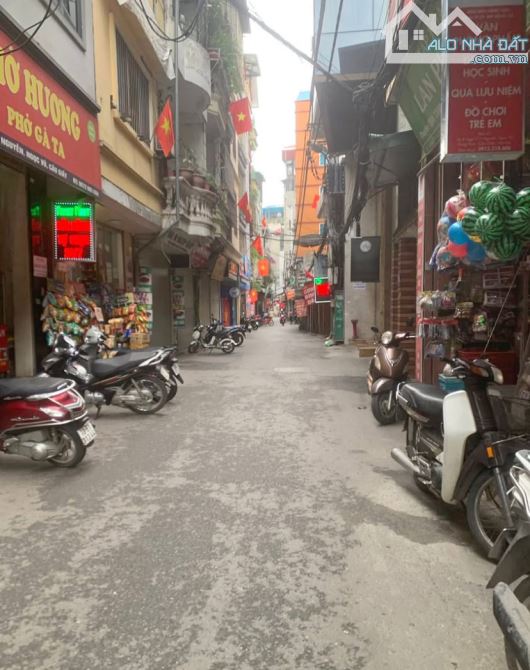 Taxi đỗ cửa- Hoàng Quốc Việt- Sát KĐT Nam Cường- Dt 45m2, 5 Tầng- Kinh Doanh/Cho Thuê VP