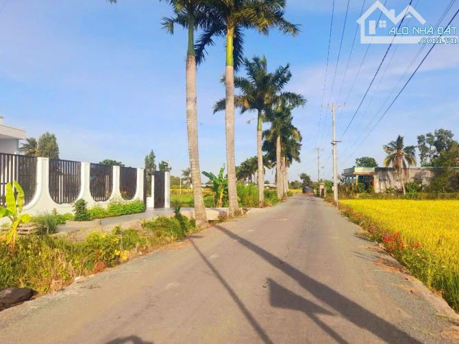 Hàng F0, 140m2 đất thổ cư đường ô tô Cầu Quay, chỉ 450tr