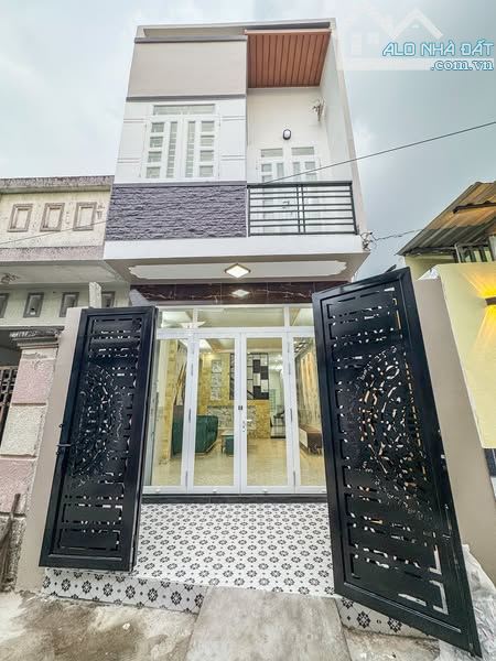 NHÀ TRỆT LẦU RỘNG GẦN TRƯỜNG ĐAI HỌC Y DƯỢC GIÁ CHỈ 2,95 TỶ