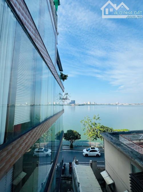 Cho Thuê MBKD View Hồ Tây. _ Diện tích 160m2 . Mặt tiền 10m- SÂN VƯỜN  Giá 70tr/ tháng