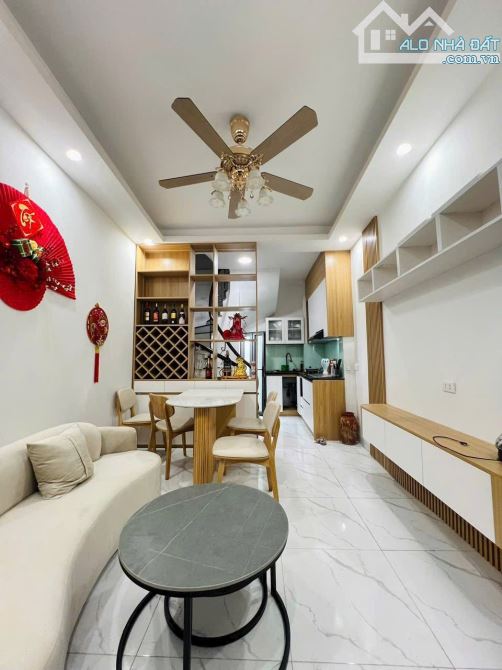 Nguyễn Như Đổ ,26m 5 tầng . Trung tâm đống đa , đầy đủ GPXD , thiết kế cực đẹp.