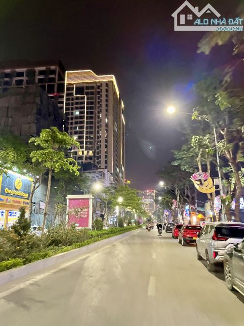 TÂY HỒ - NGÕ Ô TÔ-THÔNG - KINH DOANH - 3 BƯỚC RA HỒ TÂY  LẠC LONG QUÂN - THÔNG