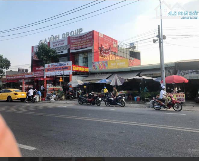 Cần bán 5 lô đất liền kề , gần bến xe Củ Chi, giá rẻ nhất khu vực