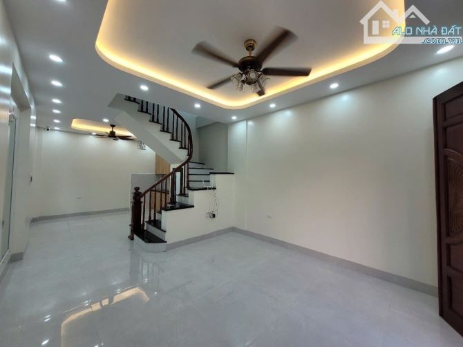 HỒ TÙNG MẬU, VỊ TRÍ ĐẮC ĐỊA, GẦN Ô TÔ, 100M RA PHỐ, 36M2*5T, GIÁ 7,1 TỶ