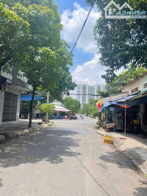 SIÊU PHẨM NHÀ PHỐ 5 TẦNG – TRUNG TÂM TÂN PHÚ -80M2-GIÁ TỐT.