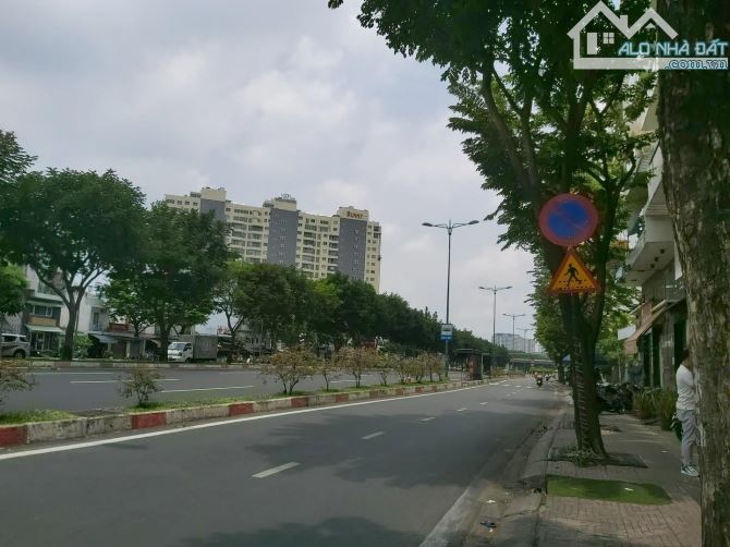 Bán nhà Gò Vấp, hẻm xe hơi Phạm Văn Đòng, ngay ĐHCN 4 , 94M² x 2 tầng, 7.25 tỷ TL   Mô tả: