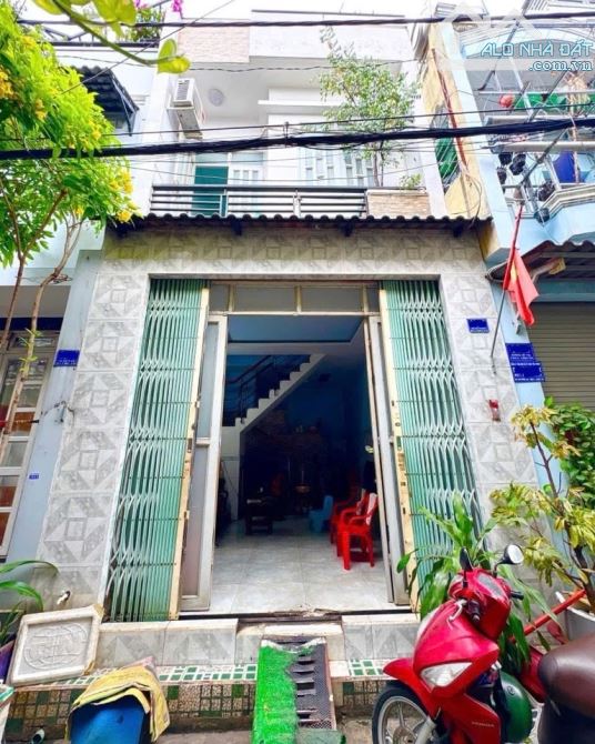 Bán nhà HXH gần Lê Văn Quới, giáp Tân Phú, 32m2 - 4x8 - 3 tầng, chỉ hơn 3 tỷ