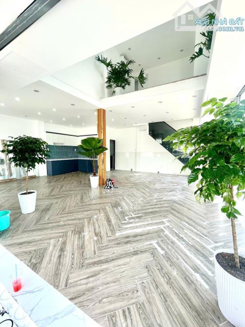 🌹LÔ GÓC KINH DOANH SIÊU ĐẸP - 56M2 – GIÁ 5,5 TỶ