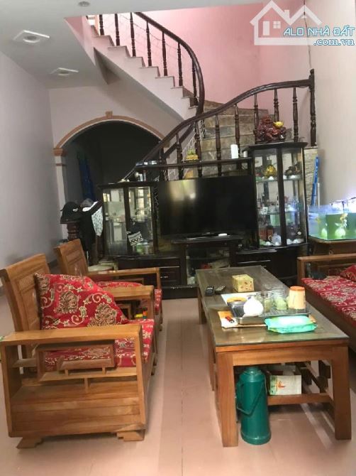 Nhà riêng 6 tầng, 6PN, 4WC, hướng Tây Bắc, với diện tích 45m².