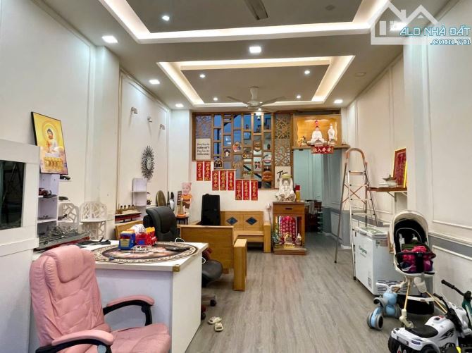 Bán Nhà Đẹp Âu Cơ Tân Phú - DT 71m Full Nội Thất - Giá Nhỉnh 7 Tỷ