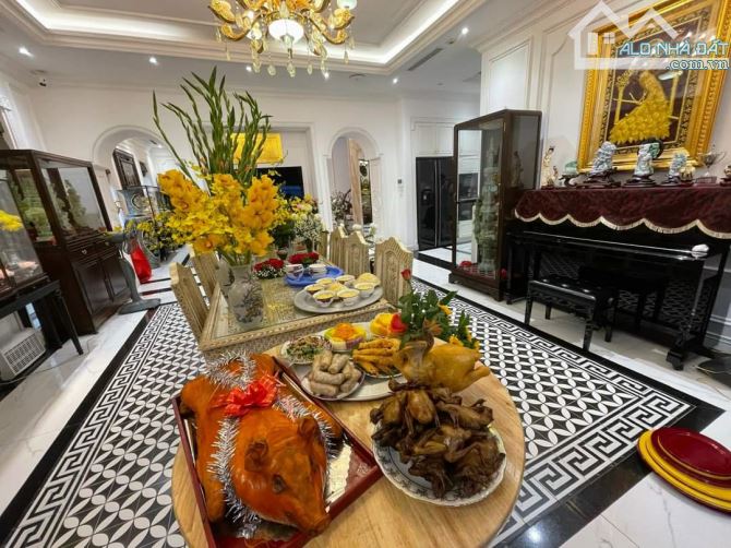CẦN BÁN BIỆT THỰ VIP KĐT NGHĨA ĐÔ GIÁP TÂY HỒ TÂY, 270M2 CÓ HẦM TUYỆT ĐẸP