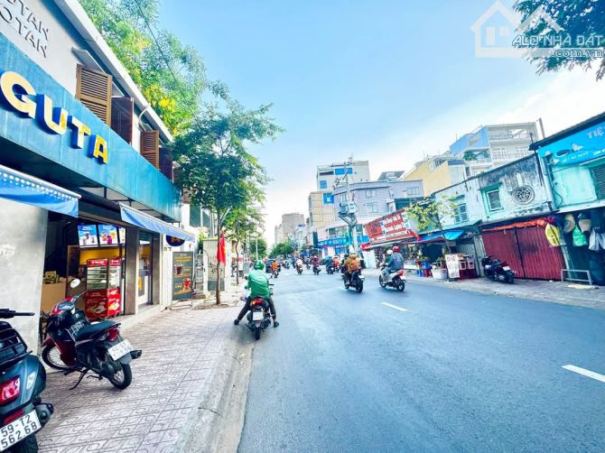💥💥HÓT HÓT - NHỈNH 10TỶ MẶT TIỀN VIP PHÚ NHUẬN – LÔ GÓC 2 MẶT TIỀN – NGANG KHỦNG GẦN 13M