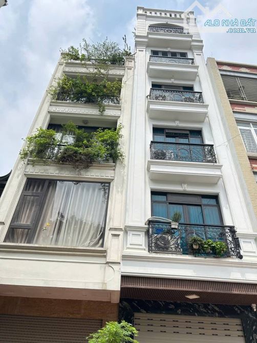 Bán nhà Đại La dân xây 37m2 - 5 tầng - 3 ngủ - ngõ nông 30m ra phố