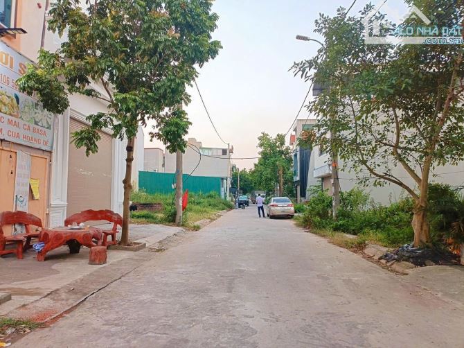 💥💥💥TỔ 5 - TT. QUANG MINH - OTO TRÁNH - KINH DOANH ĐẸP - MẶT TIỀN RỘNG - VỈA HÈ TO - 91.
