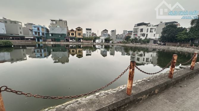 CỰC HIẾM- NHÀ MỚI ĐẸP - Ở NGAY - NỘI THẤT CAO CẤP - NGÕ Ô TÔ THÔNG - BÁT KHỐI, LONG BIÊN