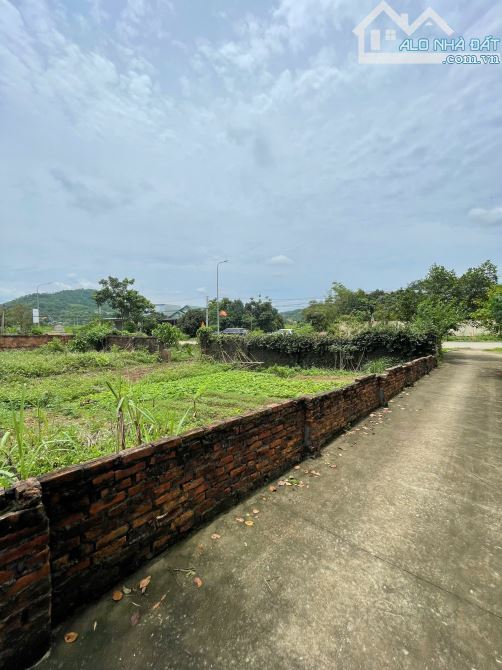 BÁN LÔ GÓC SIÊU ĐẸP 1534m2- MẶT ĐƯỜNG CHÍNH 446, ĐÔNG XUÂN, QUỐC OAI, HÀ NỘI, GIÁ 10,5tr/1