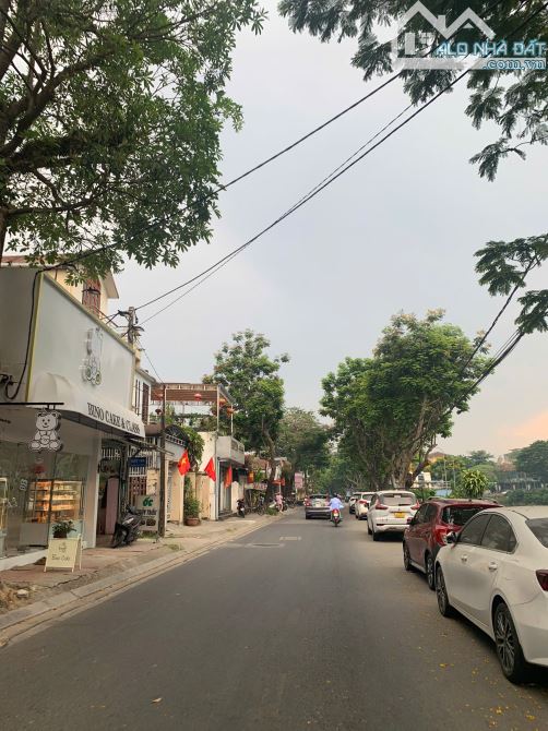 136m mặt tiền Phan Chu Trinh view sông An Cựu tp Huế giá tốt
