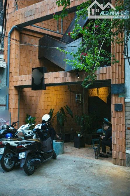 Bán nhà hẻm nhựa 262 Nguyễn Tiểu La,Quận 10. Dt : 5x17m. 3 lầu. Chỉ 15 tỷ