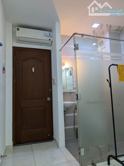 BÁN NHÀ SÁT MẶT TIỀN HOÀNG SA, P11 QUẬN 3 – DÒNG TIỀN CHO THUÊ 40TR/TH –  10.8 TỶ TL