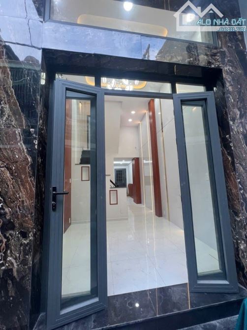 NHÀ MỚI KENG 4PN, 3 WC - 115M2 SÀN - HẺM 4M THÔNG - - 6,68 TỎI