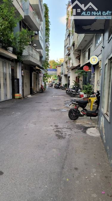 SÁT MẶT TIỀN TRẦN VĂN ĐANG, Q3 - HXH 6M – 127m² (5.55 x 23.5) – DÒNG TIỀN 40TR/TH - 22.4 T