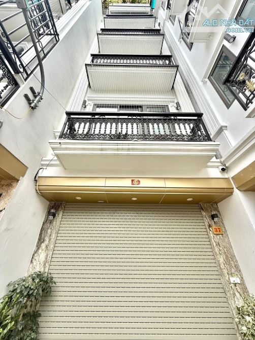 Lĩnh Nam - Hoàng Mai 66m x 6 tầng, mặt tiền 4.1m, giá 15.98 tỷ thương lượng