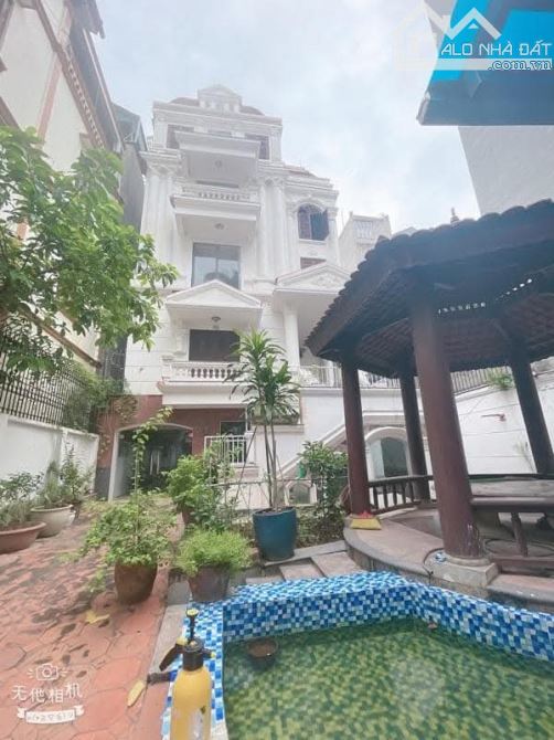 GIÁ ĐẦU TƯ - BIỆT THỰ NGUY NGA QUẬN CẦU GIẤY 315m X5 TẦNG - 15m MẶT TIỀN - GIÁ:80 TỶ