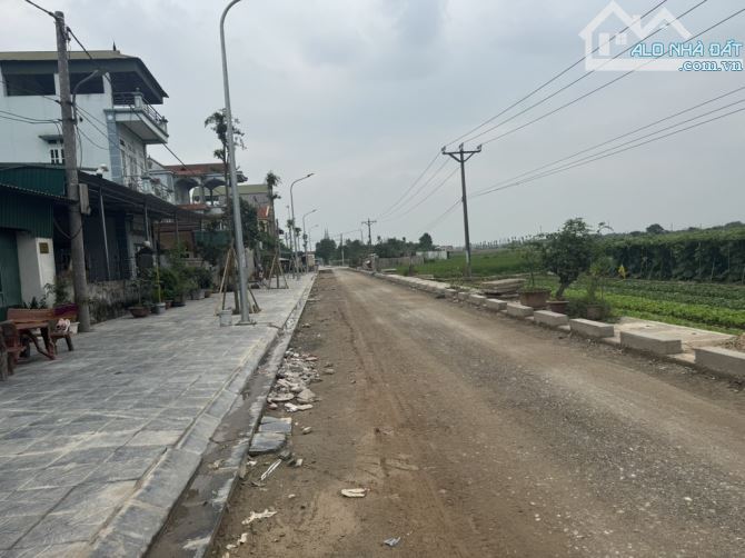 SƠN DU Bán 71m Nguyên Khê Đông Anh Mặt tiền 4,2m nở hậu Thửa Đất siêu đẹp 2 thoáng