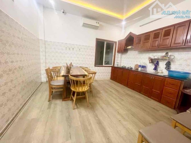SỤP HẦM NHÀ MT ĐƯỜNG 2/9 3 TẦNG KD NGAY CHỈ 7.7 TỶ