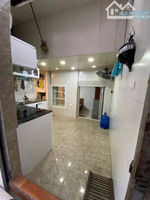 NHỈNH 1 TỶ CÓ NHÀ TẦNG 1 TẬP THỂ THANH NHÀN, QUỲNH MAI QUẬN HAI BÀ TRƯNG.