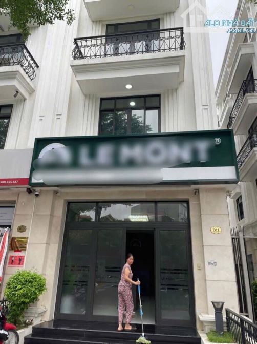 Chỉ 55 Tỷ - Bán Nhà Mặt Phố Xuân La,Tây Hồ - Lô Góc - 2 Mặt Tiền - 126M2 - 6 Tầng - TM - 10