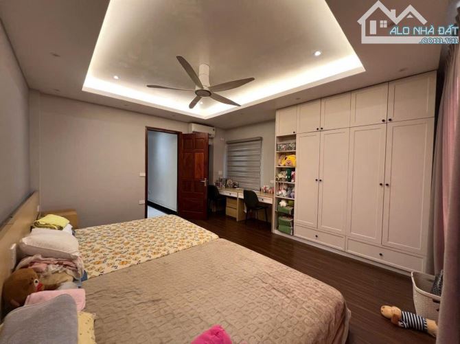 BÁN NHÀ NGUYỄN ĐỨC CẢNH - HOÀNG MAI - GARA Ô TÔ - THANG MÁY - 61M X 7 TẦNG - MT 4.5M - 10