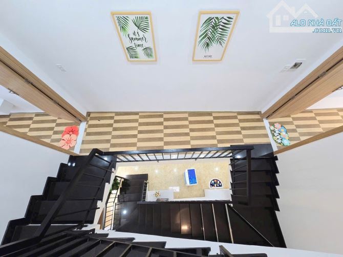 Siêu phẩm nhà 3 tầng 3 mê Hoàng dtsd 150m2 full nội thất xịn xò - 11