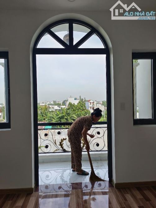 BÁN NHÀ HẺM XH - 4 TẦNG - 4 P. NGỦ - TRƯỜNG CHINH - TTN, Q12 - GIÁ 6,6TỶ - 11