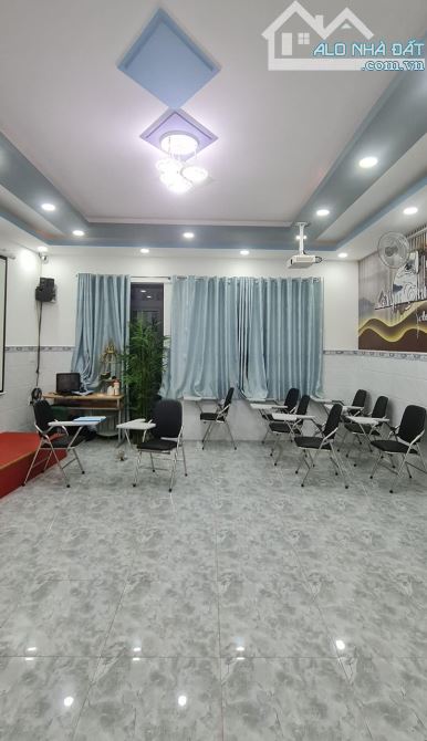 Bán nhà mặt tiền mới 4L 100% 60m2 Nguyễn Văn Khối KD đa ngành ngay CV Làng Hoa 11.5 tỷ - 11