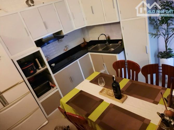 - Bán nhà đường Trần Cung, sát phố, nội thất xịn sò, 37m2, 7.35 tỷ. - 1