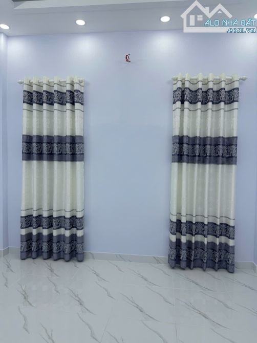 Nhà bán đường Chiến Lược. DTSD 70,2m. 2 tầng, giá nhỉnh 5 tỷ - 1