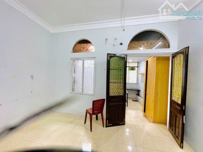 HÀNG HIẾM - Ô TÔ TRÁNH - KINH DOANH - EM GÁI MẶT PHỐ -MINH KHAI- HAI BÀ TRƯNG-41 M- 11 T - 1