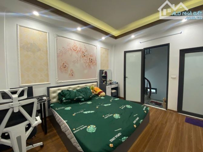 Bán nhà Đông Ngạc – Cách Chợ Kẻ Vẽ chỉ 59m – Full Nội Thất, Ở Ngay – Chỉ Nhỉnh 5 tỷ - 1