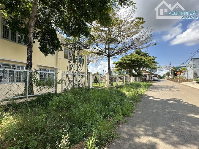 BÁN LÔ GÓC ĐẸP 535M2 SẴN THỔ CƯ GẦN TIỆN ÍCH VÀ KHU DÂN CƯ PHƯỜNG LỘC TIẾN - 1