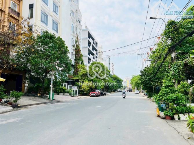 Bán Toà Nhà Mặt Tiền Đường Cao Thị Chính. P.Phú Thuận, Quận 7 (50 phòng) Thu 300 triệu - 1