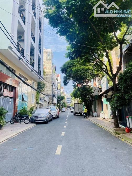 NHÀ CẦU DIỄN - 37M2 - NGÕ THÔNG - Ô TÔ NGỦ TRONG NHÀ - GIÁ 4 TỶ 88 - 1