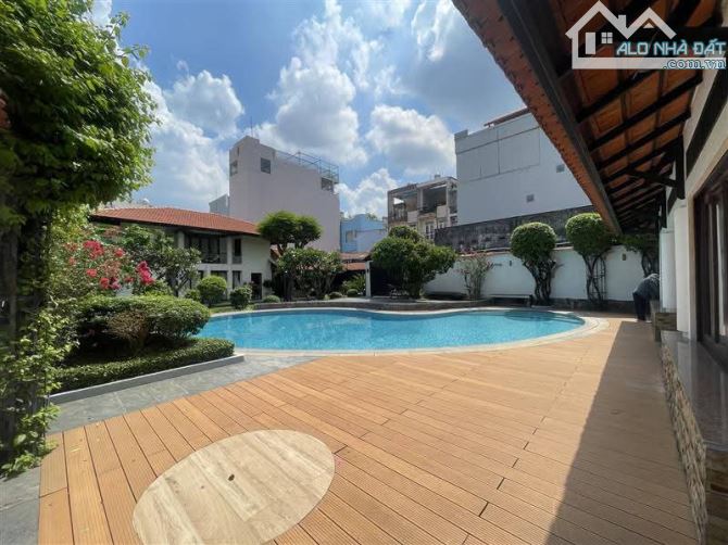 Bán Biệt Thự Dương Quảng Hàm, ô tô vô nhà vài chiếc,hồ bơi,340m, ngang 16m, 33.xx tỷ - 1