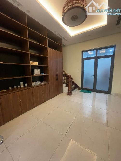 Chỉ 55 Tỷ - Bán Nhà Mặt Phố Xuân La,Tây Hồ - Lô Góc - 2 Mặt Tiền - 126M2 - 6 Tầng - TM - 1