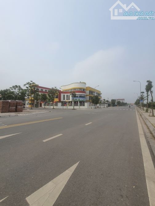 HIẾM - CẢ KHU CÓ 1 LÔ BÁN  TĐC ĐA TỐN - 80M - ĐƯỜNG 40M NỐI LIỀN VINHOMES  & ECOPARK , CÔN - 1