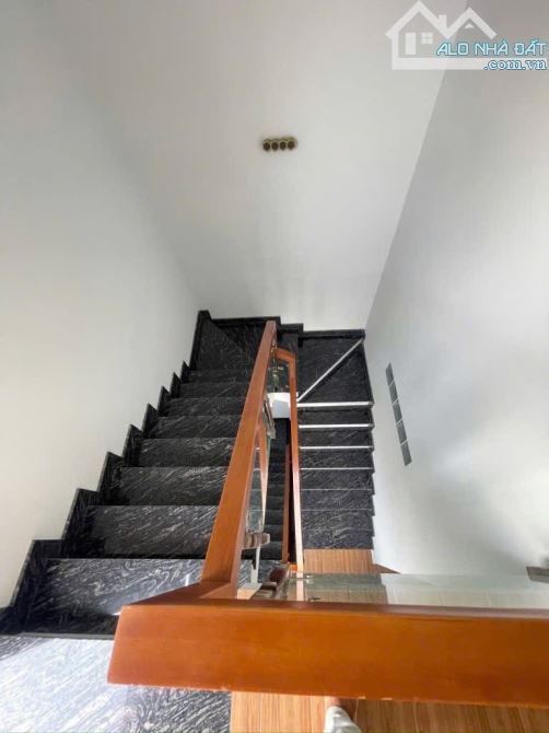 NGAY LÊ QUANG ĐỊNH GIAO PHAN ĐĂNG LƯU - PHƯỜNG 14 BÌNH THẠNH - 3 TẦNG BTCT 65M2 - CHỈ 7TỶ5 - 1