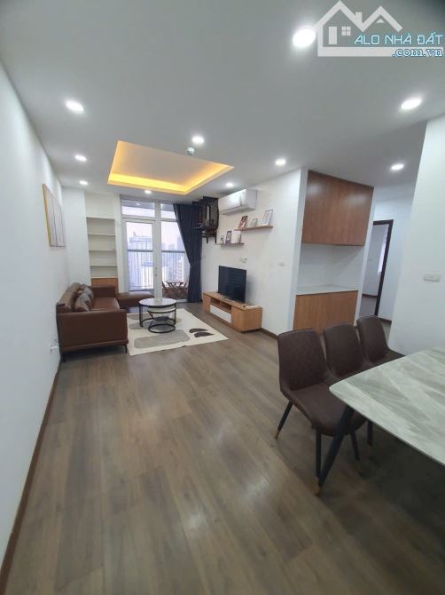 CHO THUÊ CĂN HỘ CHUNG CƯ TOÀ CT2 A10 NAM TRUNG YÊN - TẦNG TRUNG VIEW ĐẸP 2PN + 2WC, 20TR/T - 1