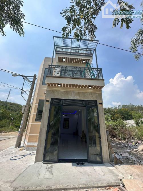 Bán nhà 89,9m2 mới xây TĐC Đất Lành - 1