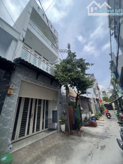 5.2 tỷ 💵 Nhà quận 12 ‼️56m2, 3 tầng HXH thông - 1